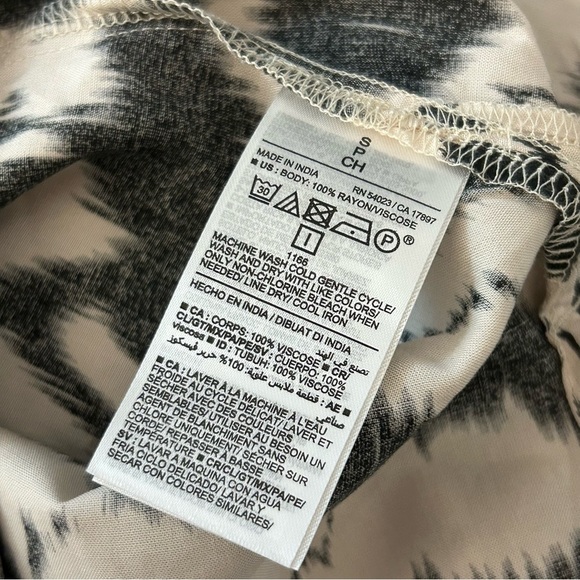 💕 NWT Old navy Black and White Maxi Dress S - Picture 13 of 14